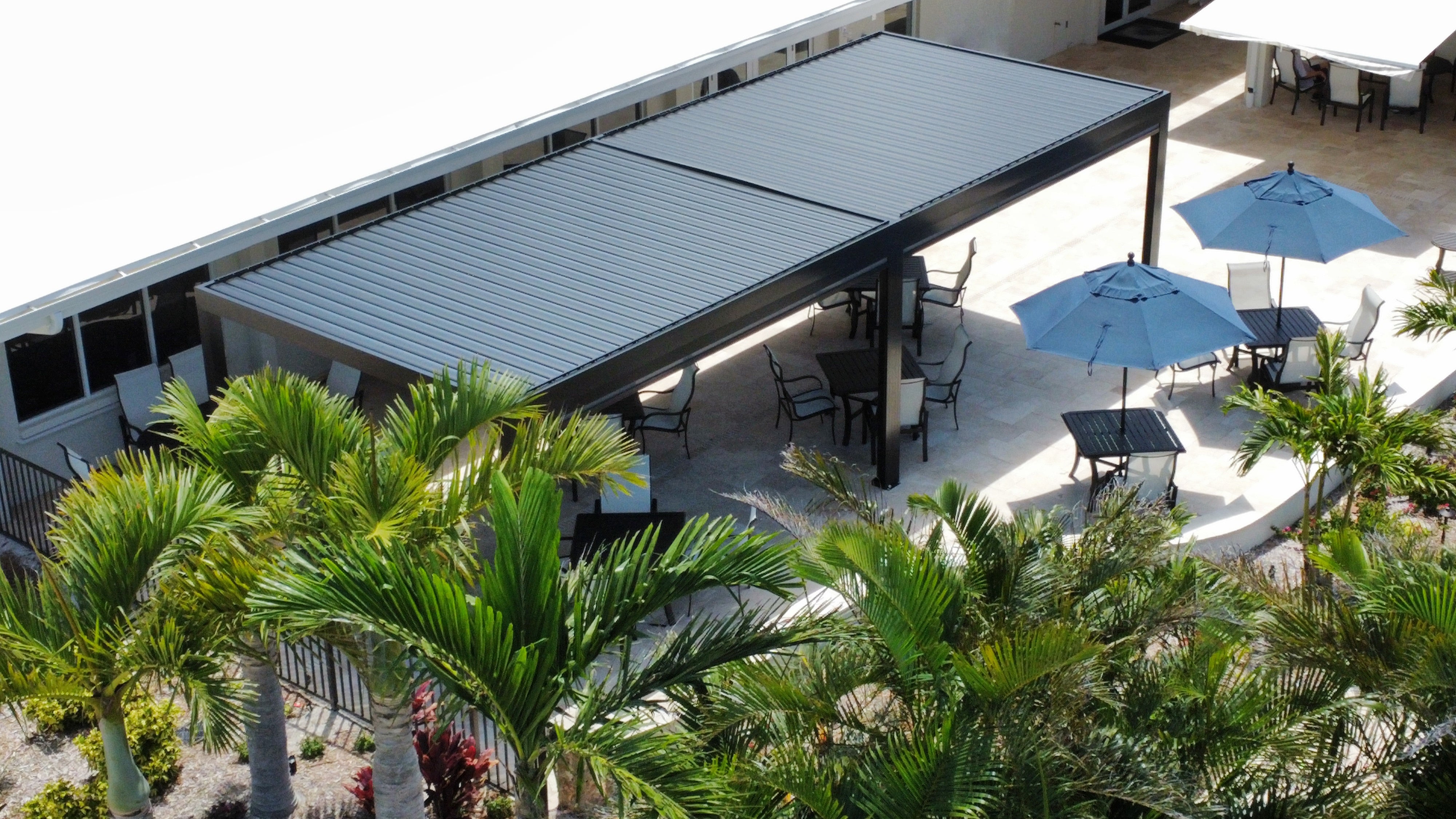SolZen Aluminum Louvered Pergola